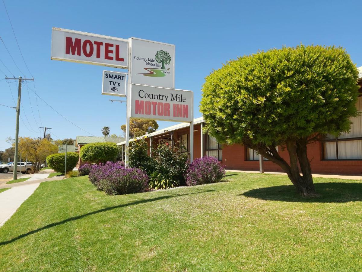 Country Mile Motor Inn Forbes Exterior photo